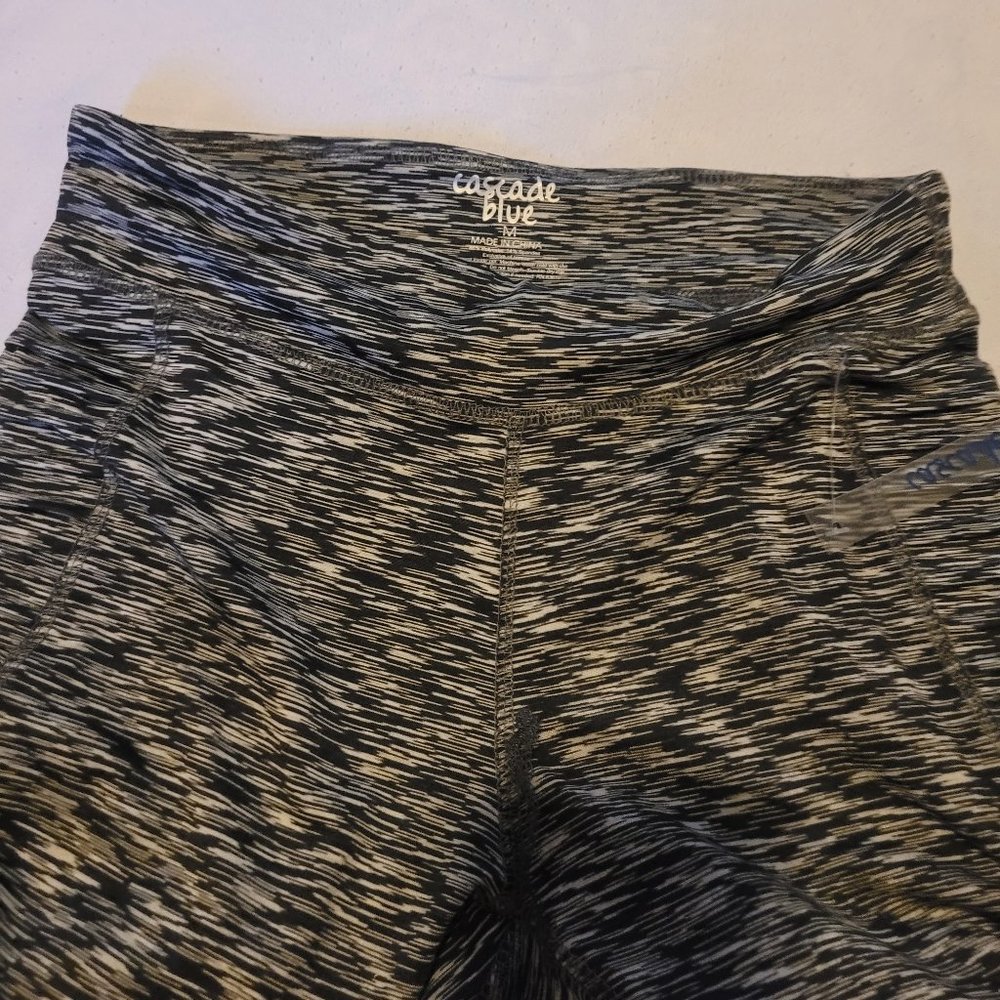 Cascade Blue Capri Legging